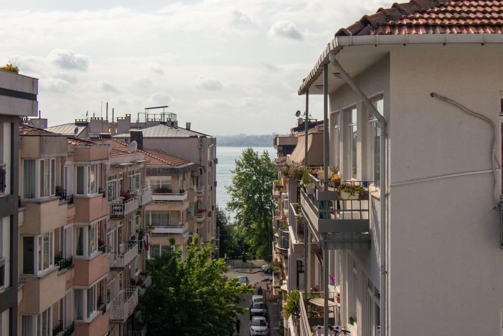 Bright Vibrant 3br Haven Near Sea And Prime Locale Daire